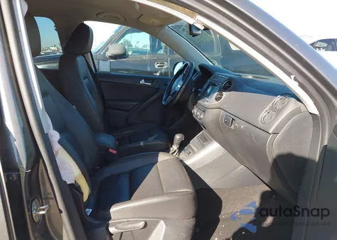 2016 Volkswagen Tiguan S из США, поврежденный, VIN WVGAV7AX1GW538333